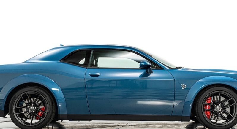 
								Dodge Challenger 2023 full									