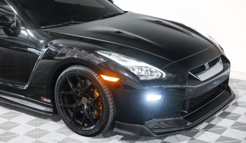 
								Nissan GT-R 2017 full									