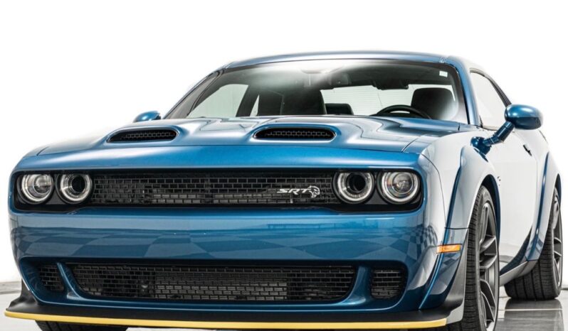 
								Dodge Challenger 2023 full									