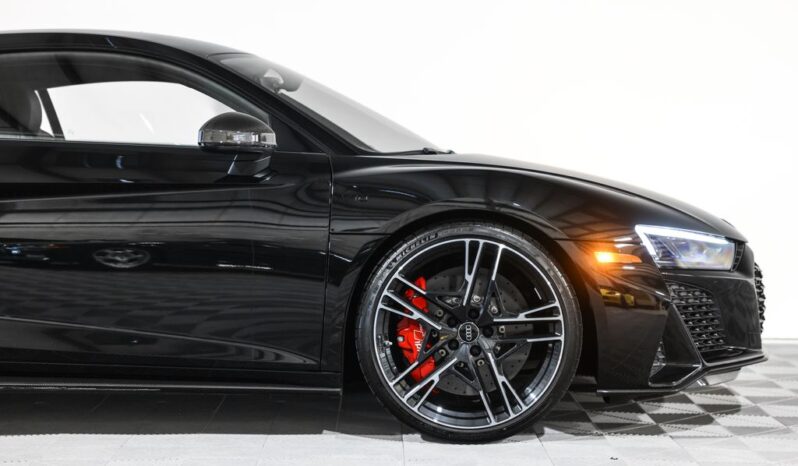 
								Audi R8 2020 full									