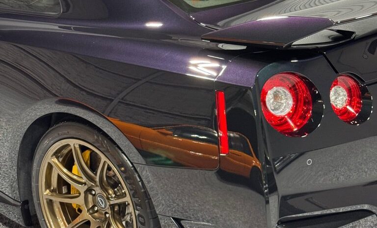 
								Nissan GT-R 2024 full									
